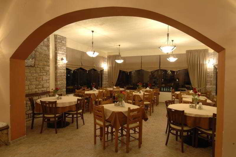Theatro Hotel Odysseon Kalampáka Dış mekan fotoğraf